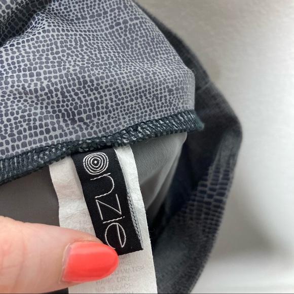 Onzie Hot Yoga High Rise Leggings 228 Snake Croc - Picture 7 of 8